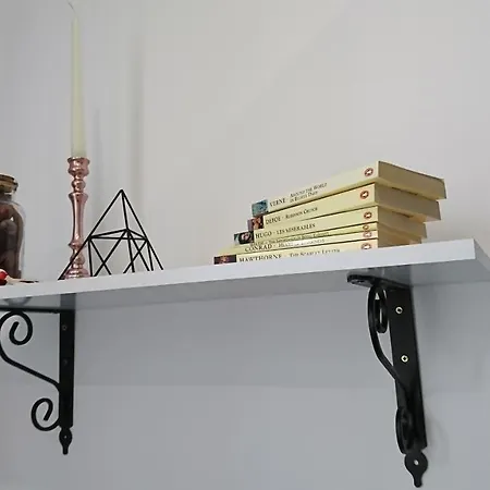 Black Gate - 2 Bedroom In The Heart Of Old Town With Free Private Secured Parking Apartment Brasov